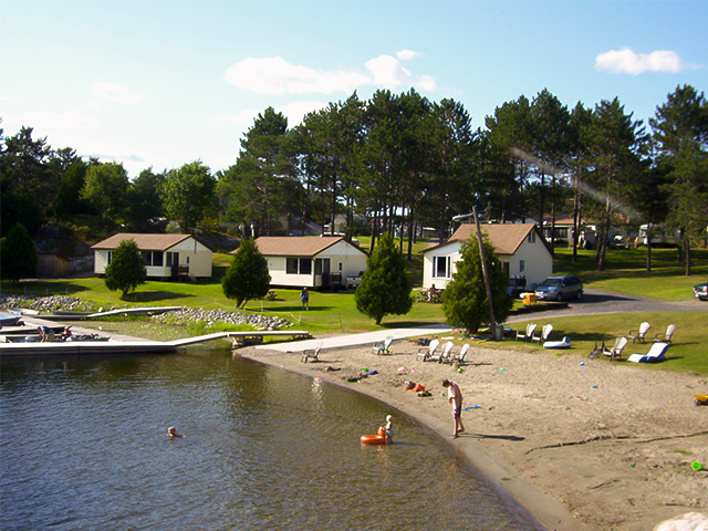 Fishing - Moonlight Bay Cottages - Where Memories Are Made