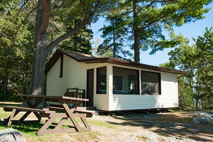 Cottage 10  - Two Bedrooms - Accommodates 4 people - Moonlight Bay Cottages, fishing adventures